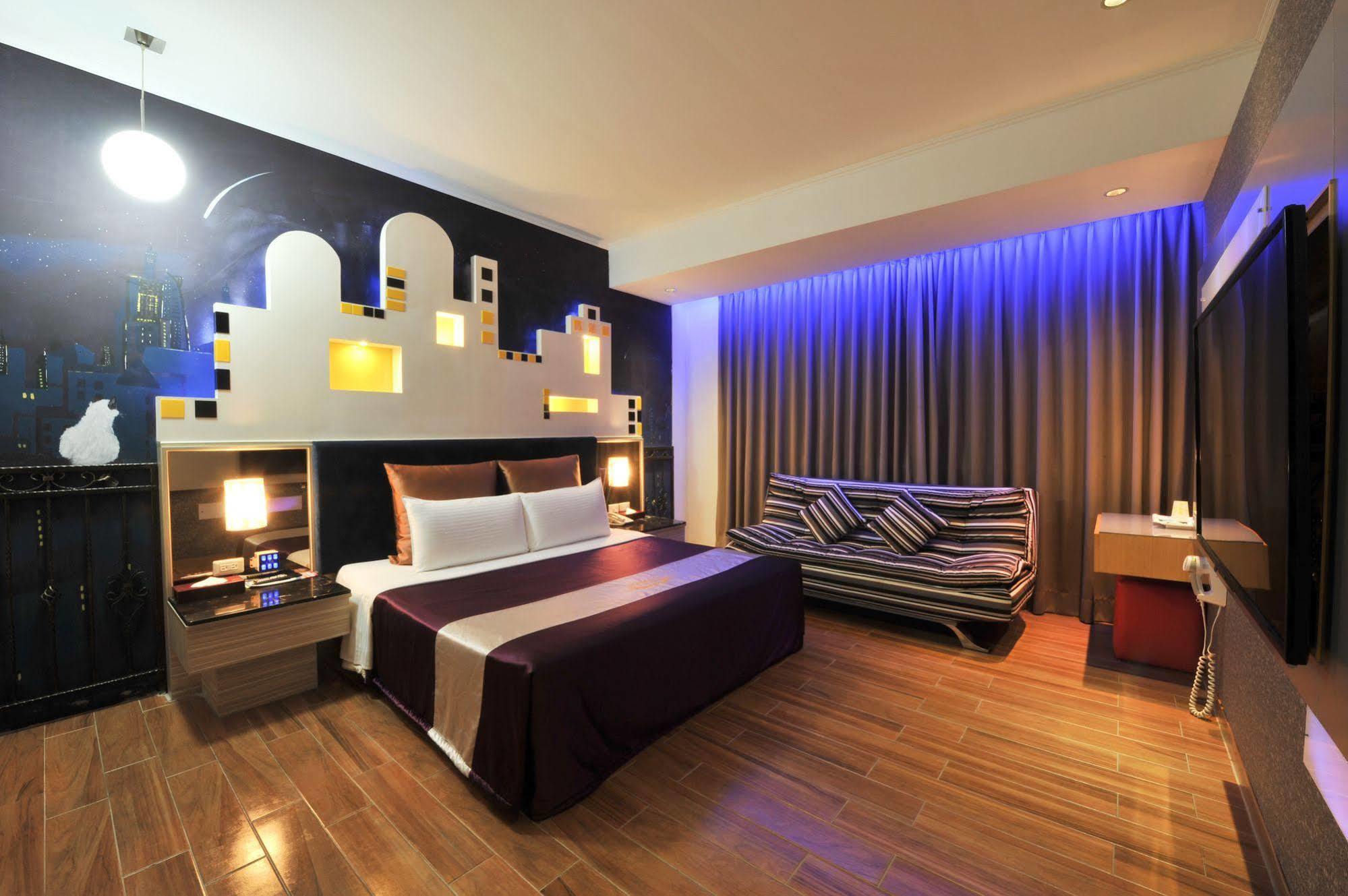 Zj Motel Sin-ču Exteriér fotografie